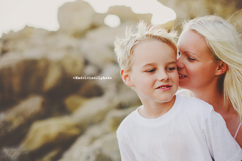 Extended family beach session Corona del Mar beach. Orange County family photographer Beach session. Orange County, los angeles, san diego, inland empire family children kids couples senior photographer